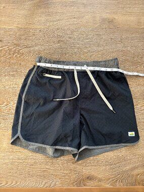 EUC Mens Vuori Swim Shorts  - Navy Blue with Dots, Size M